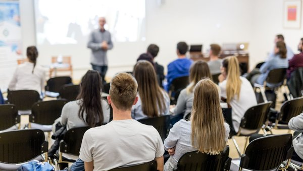 Encuesta sobre los retos principales de la juventud de Bizkaia